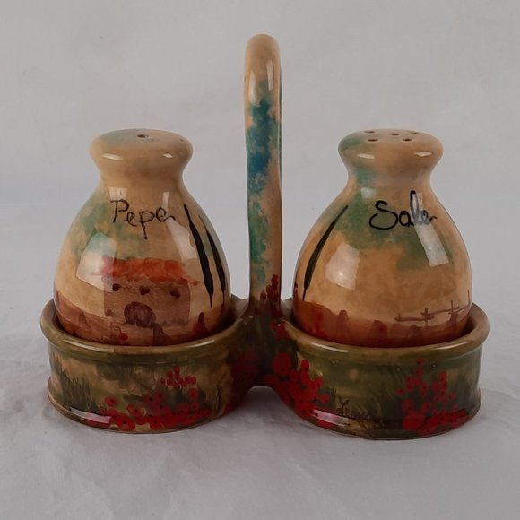 Dipinto a Mano Hand Painted Pottery Salt & Pepper Shakers in Hand Painted Caddy - Picture 1 of 5